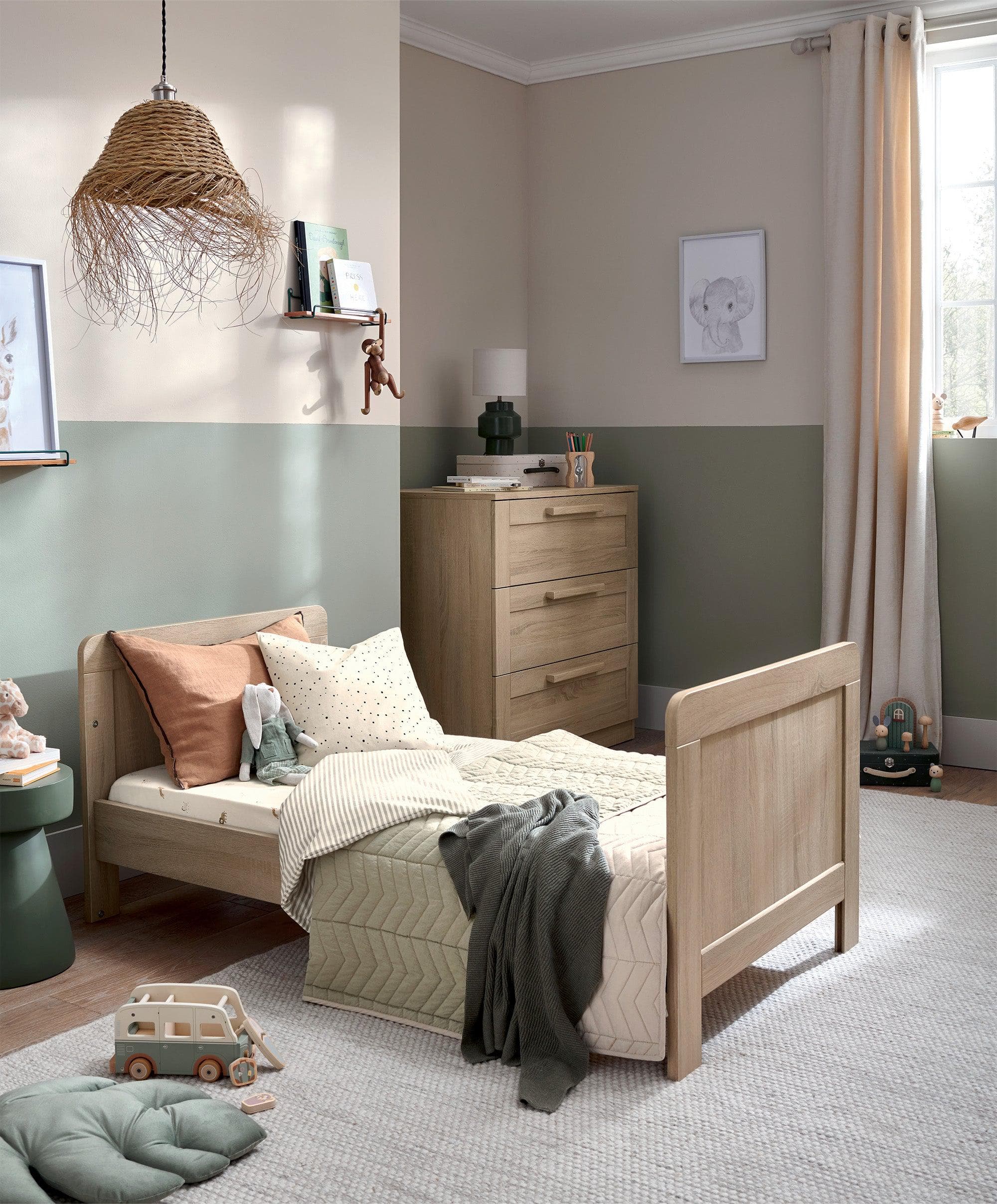 Atlas 2 Piece Cotbed Set with Dresser Changer - Light Oak - Image 5