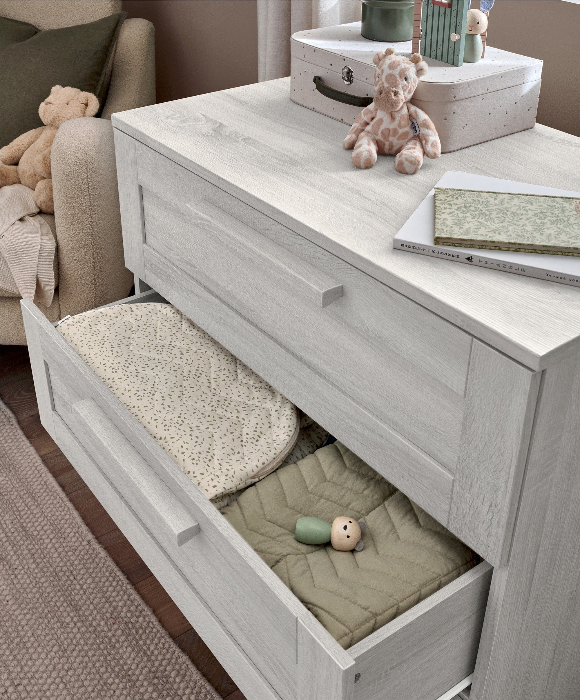 Atlas 3 Piece Cotbed Range with Dresser Changer & Wardrobe - Nimbus White - Image 23