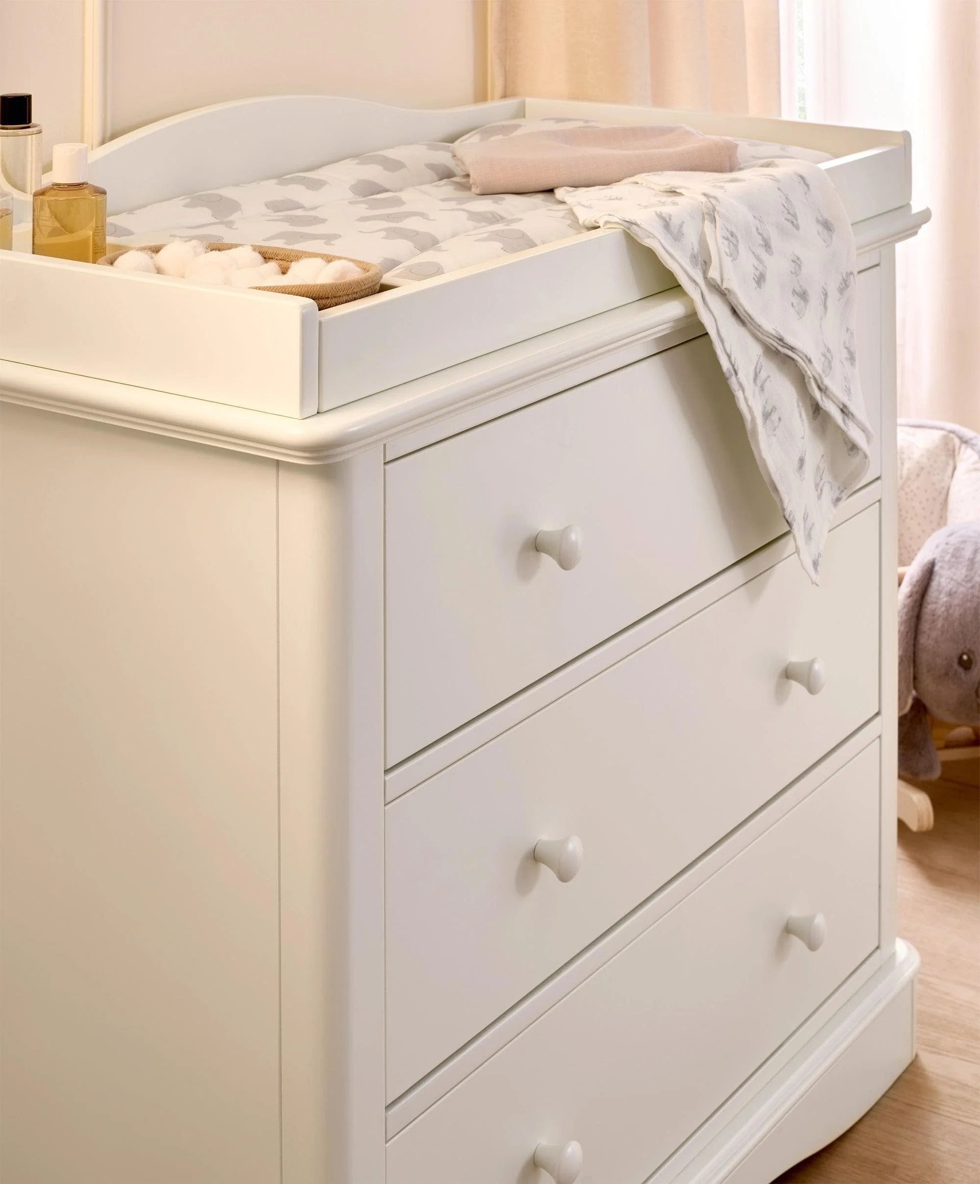 Flyn 3 Piece Cotbed Range with Dresser Changer & Wardrobe - White - Image 4