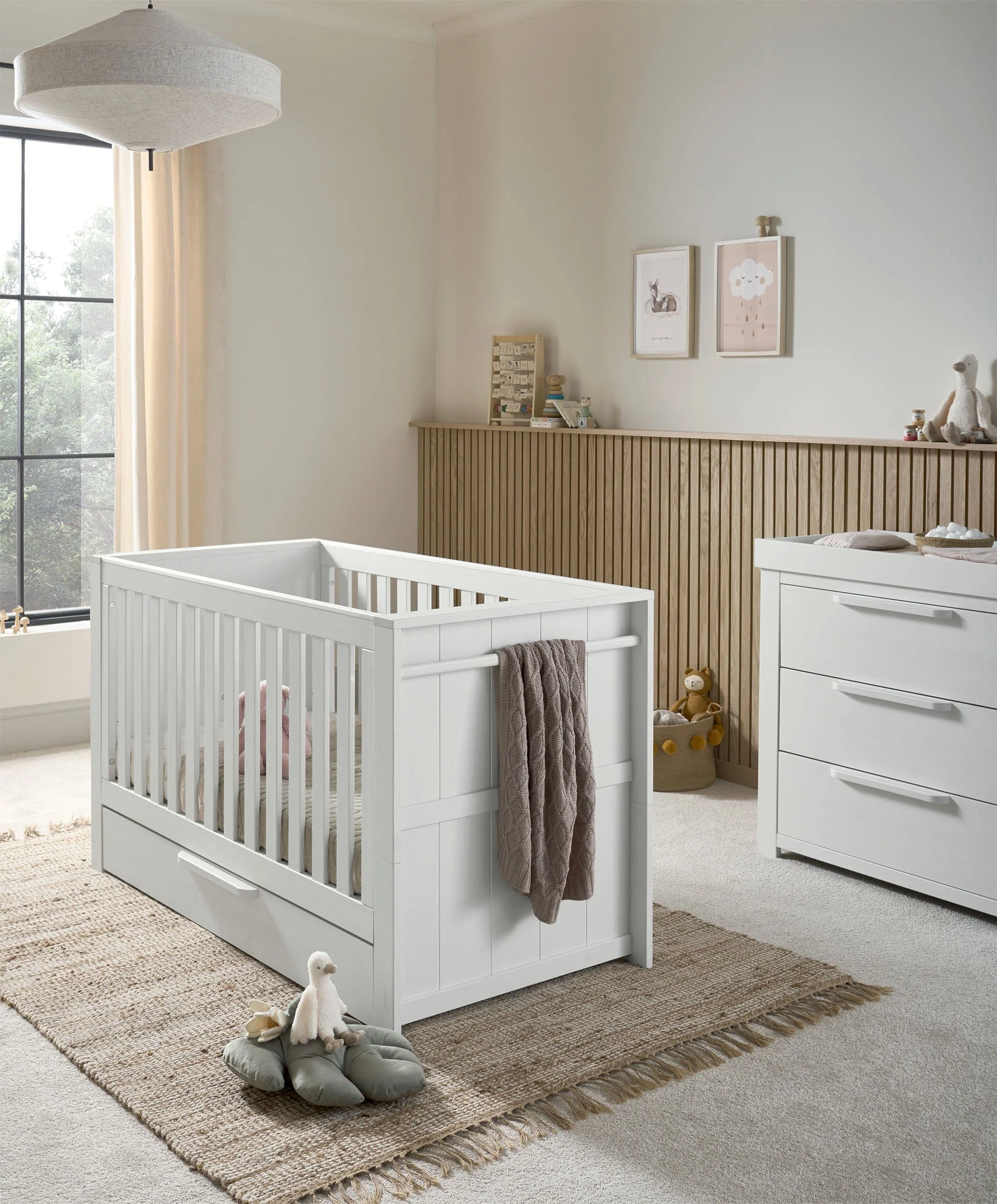Franklin 2 Piece Cotbed Set with Dresser Changer - White Wash - Image 14