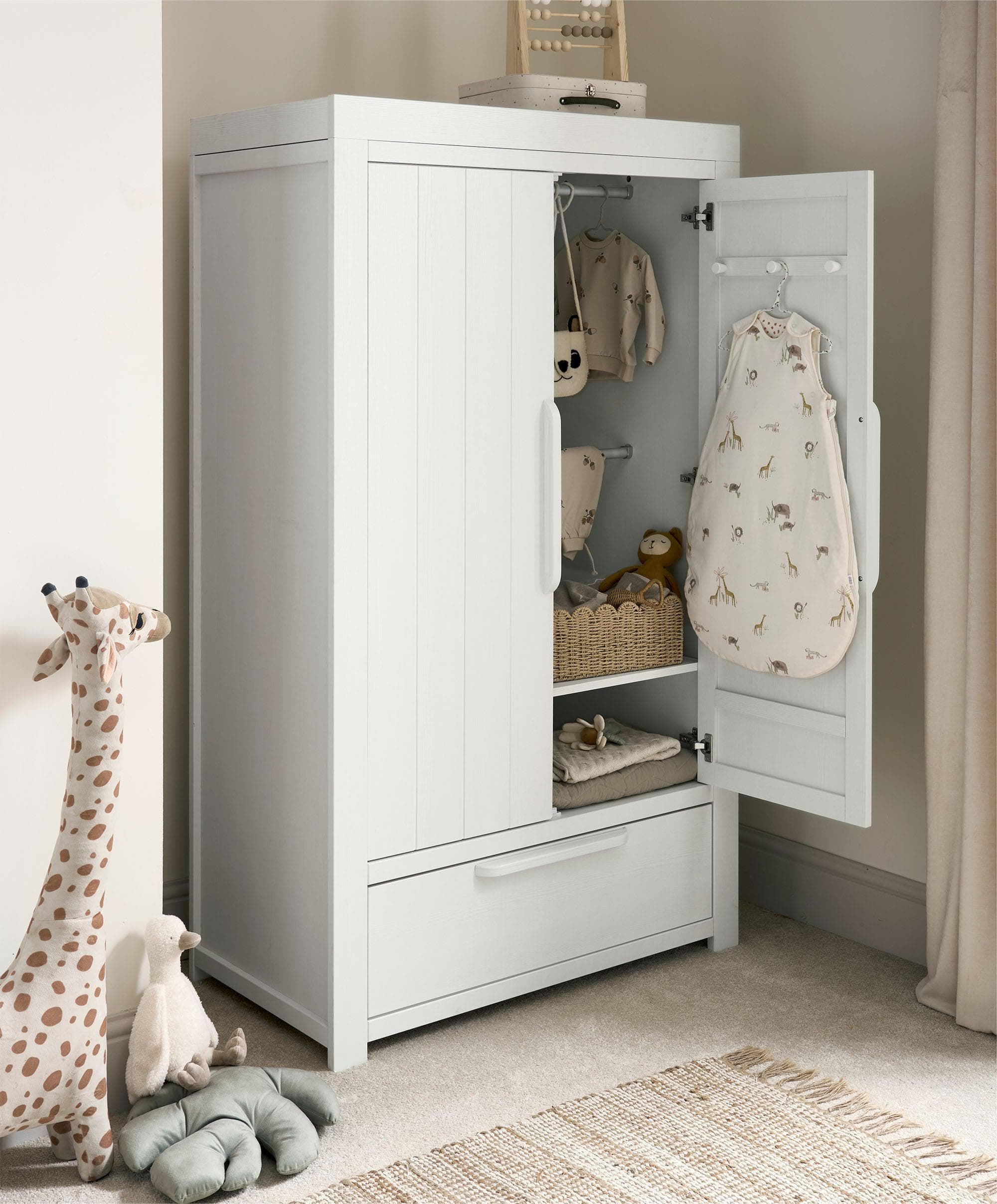 Franklin 3 Piece Cotbed Range with Dresser Changer & Double Wardrobe - White Wash - Image 4