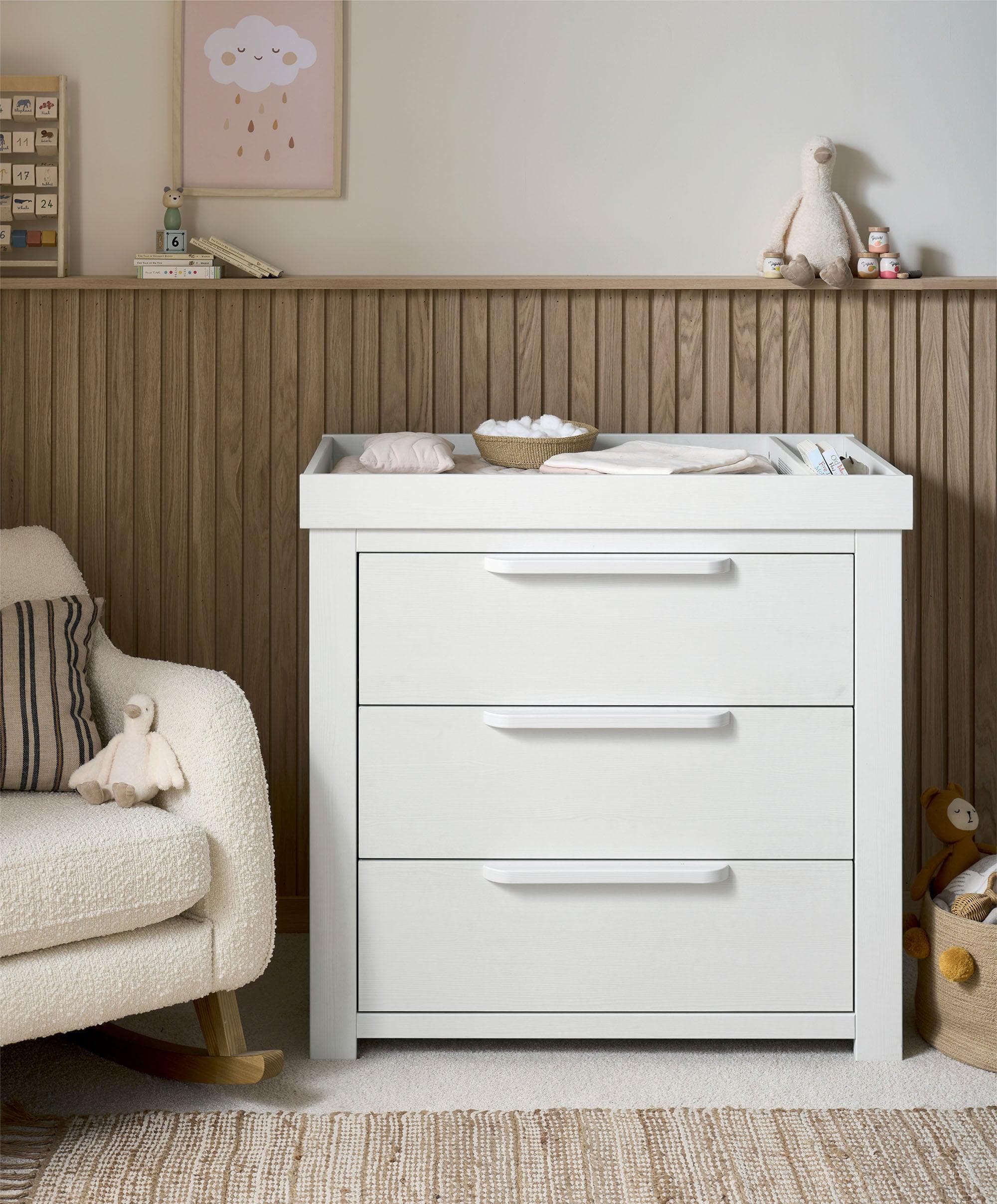 Franklin 3 Piece Cotbed Range with Dresser Changer & Double Wardrobe - White Wash - Image 5