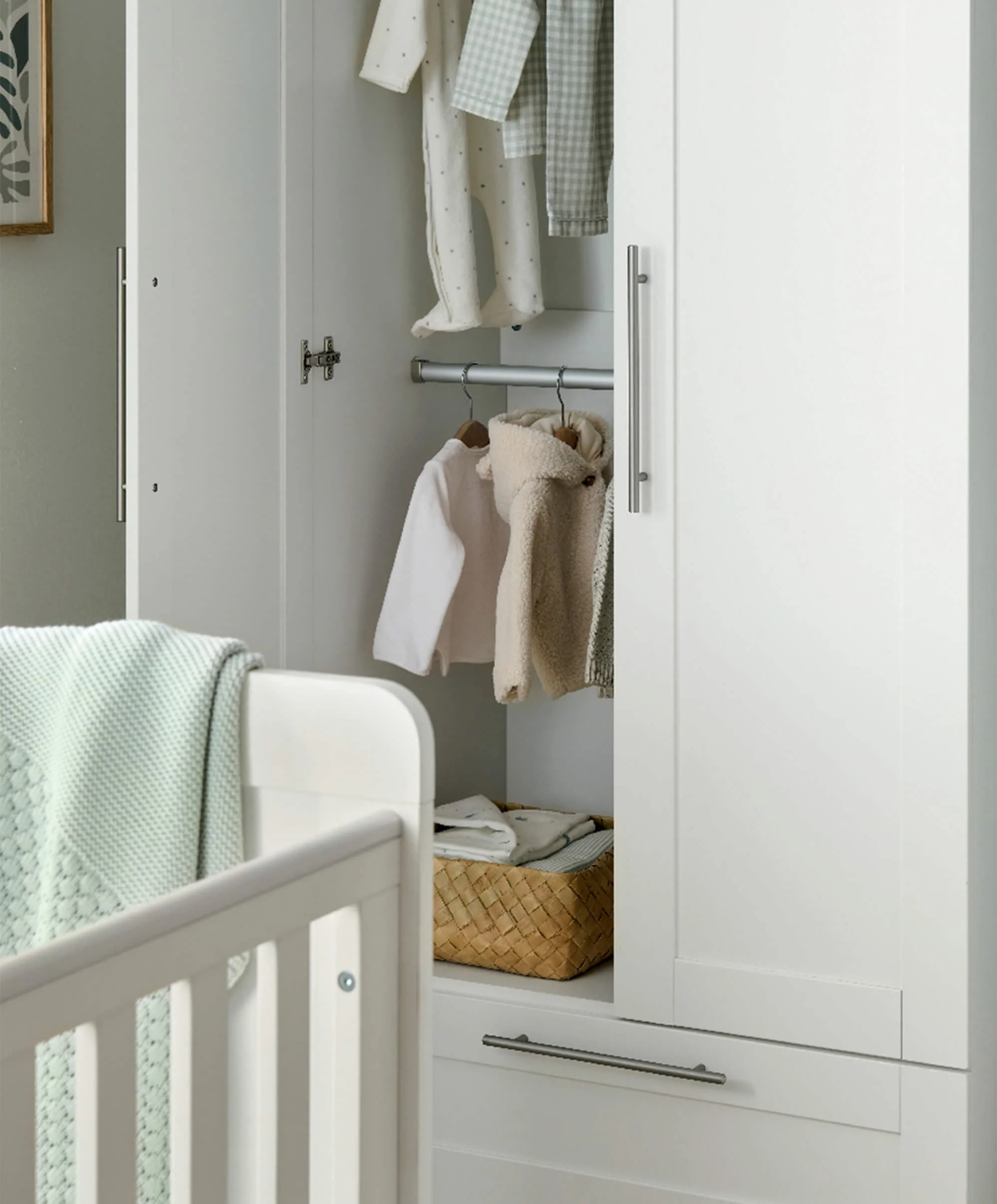 Hampden 3 Piece Cotbed Range with Dresser Changer & Wardrobe - White - Image 5