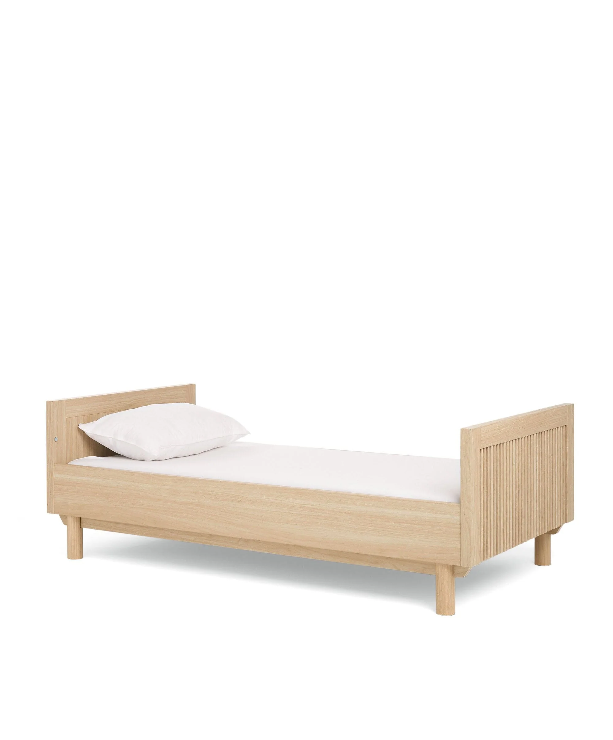 Oska Nursery Bundle With Lua Bedside Crib (6 Pieces) - Oak - Image 5