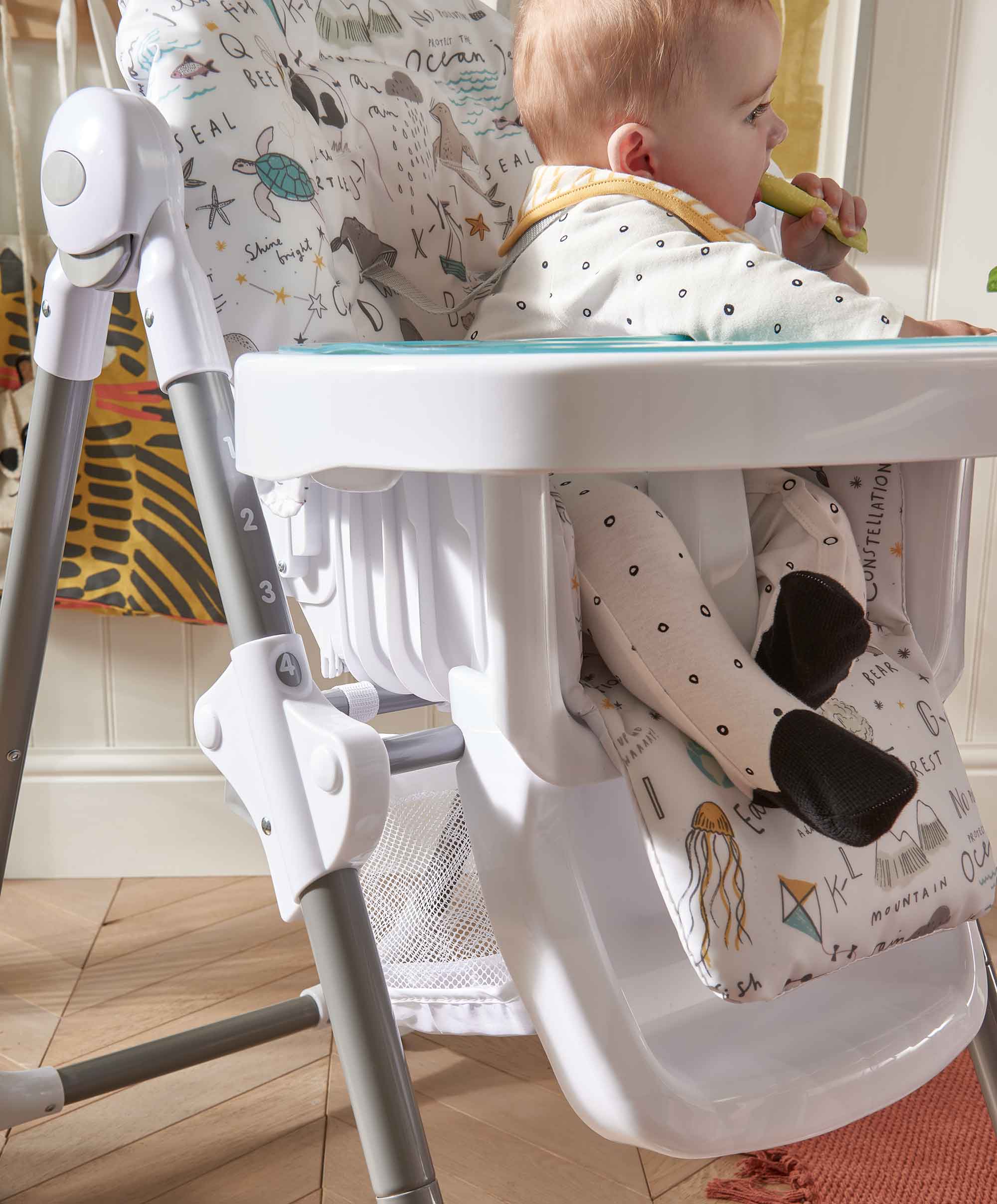 Snax Highchair - Happy Planet - Image 13
