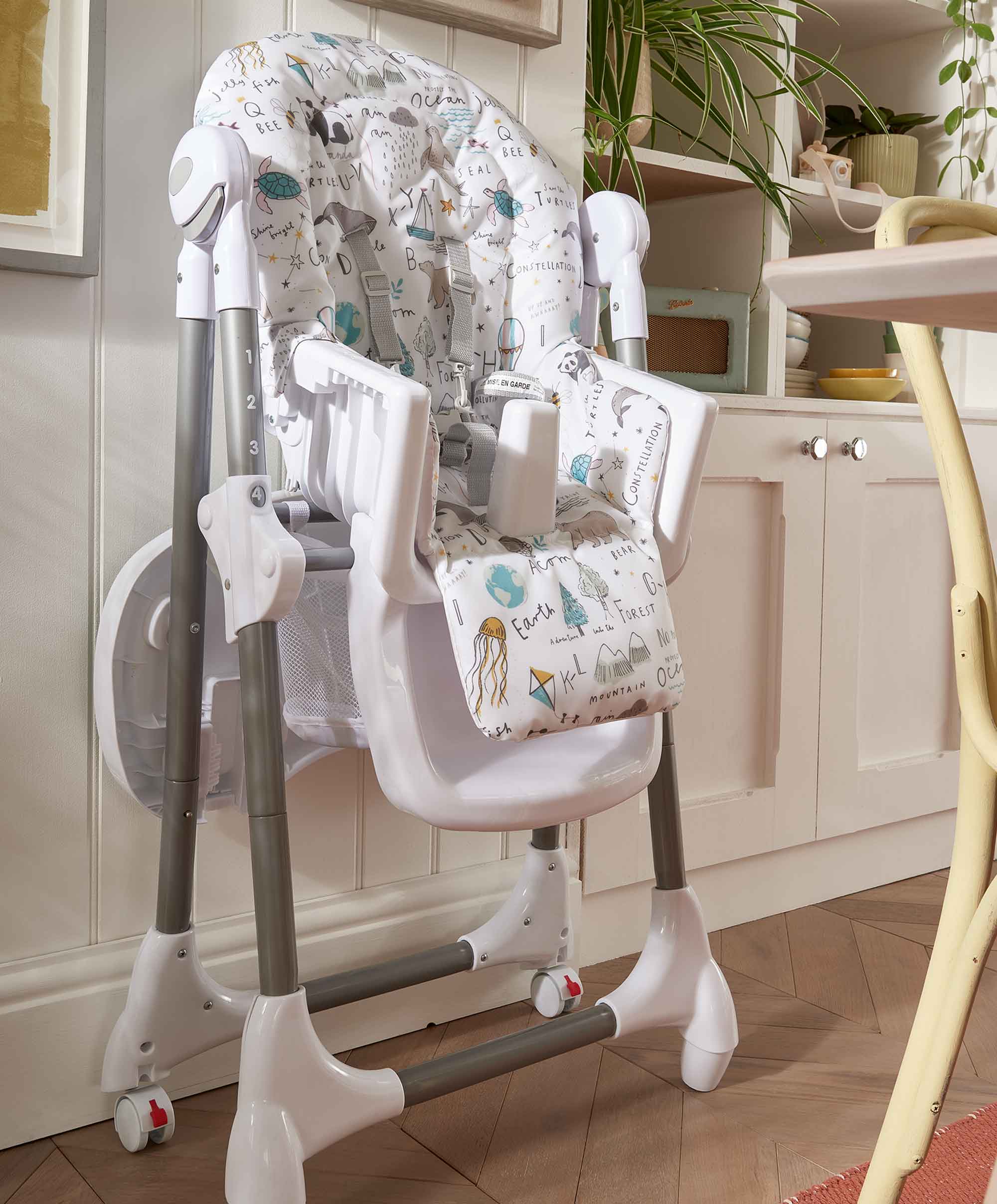 Snax Highchair - Happy Planet - Image 5